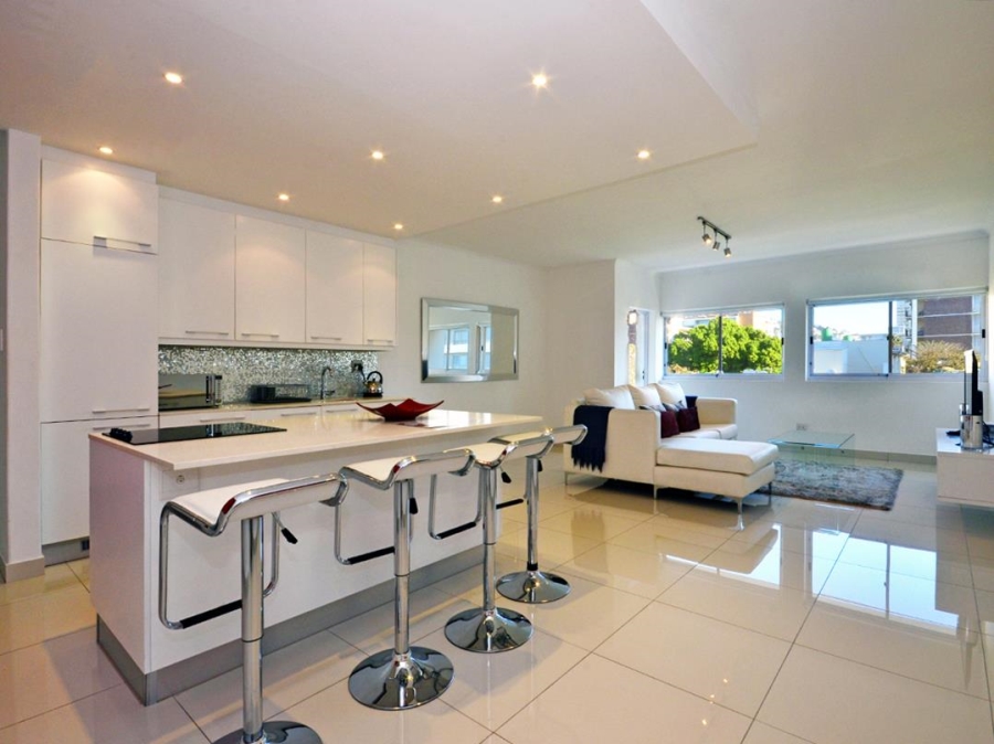 To Let 2 Bedroom Property for Rent in Sea Point Western Cape